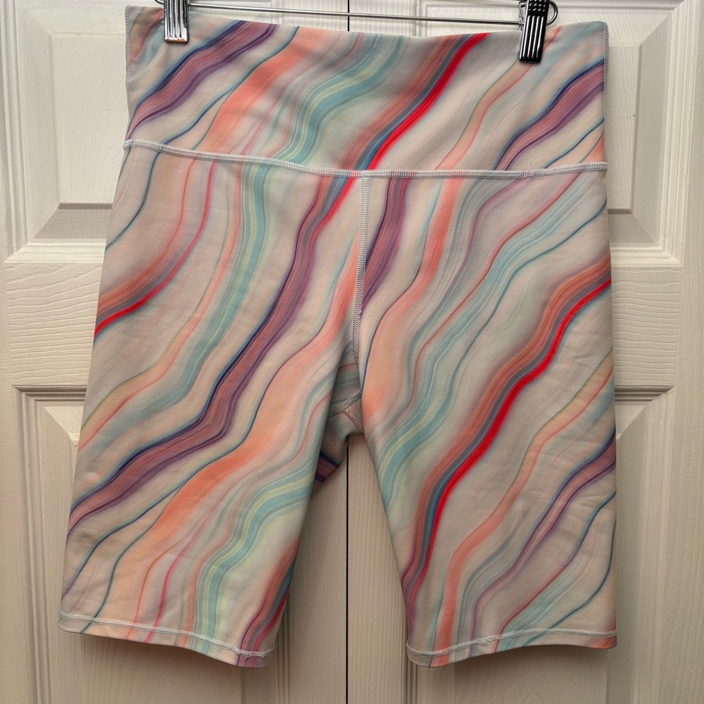Athleta “Love Proudly” Biker Short, 7” Size M